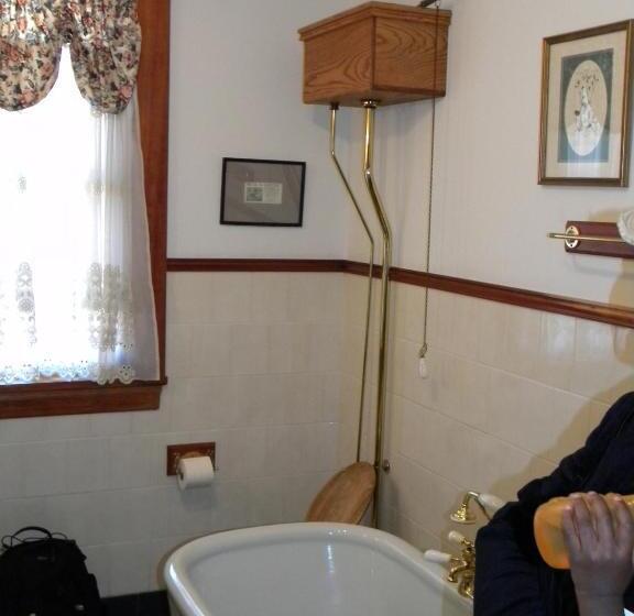 Lehmann House Bed & Breakfast