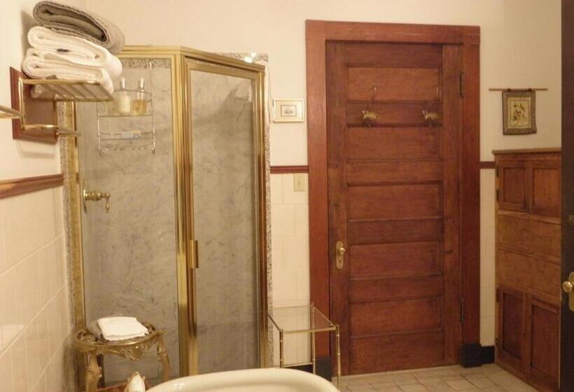 Lehmann House Bed & Breakfast