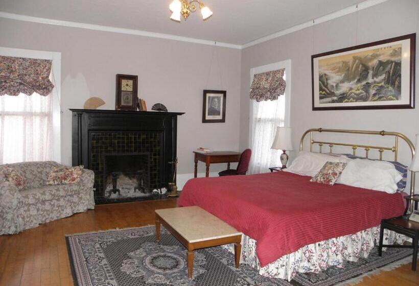 Lehmann House Bed & Breakfast