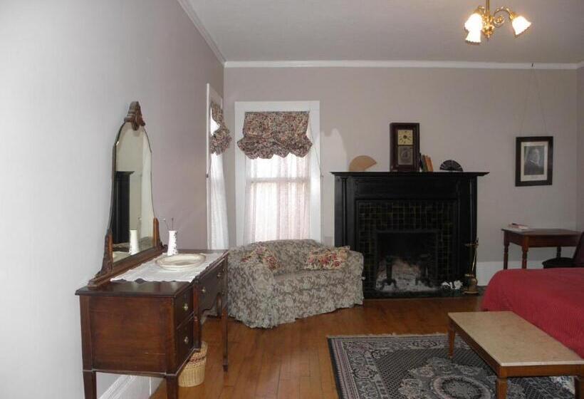 Lehmann House Bed & Breakfast