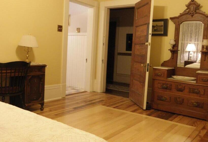 Lehmann House Bed & Breakfast