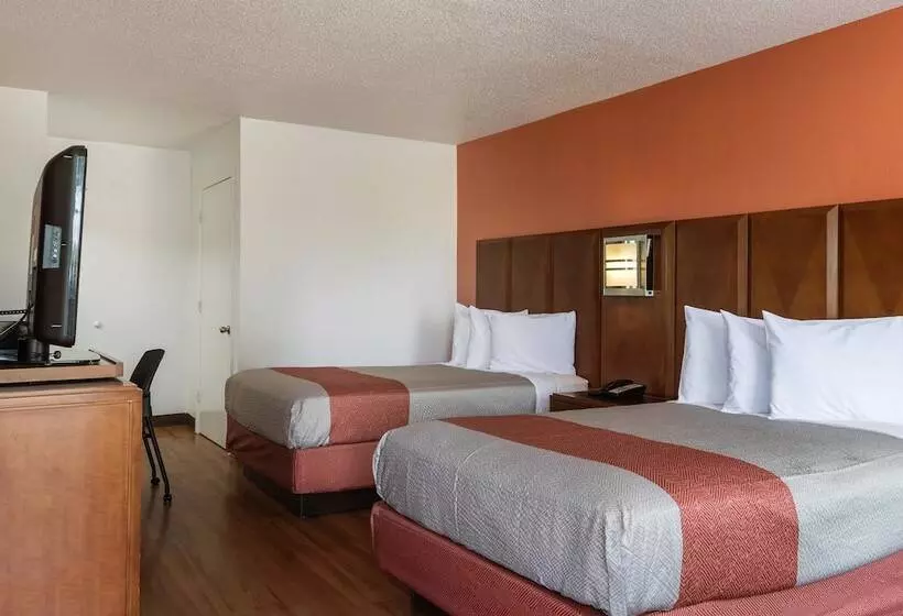 Motel 6 Van Buren, Ar I  40