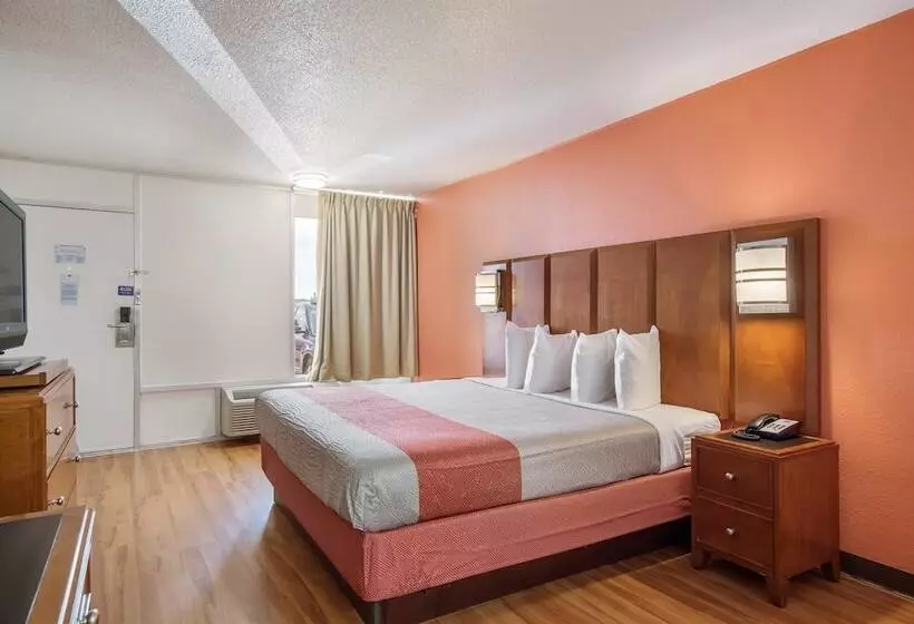 Motel 6 Van Buren, Ar I  40