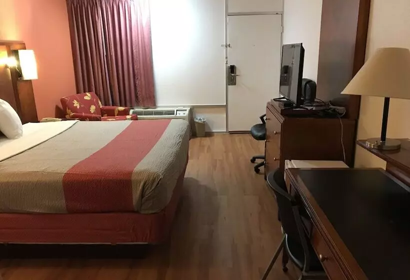 Motel 6 Van Buren, Ar I  40