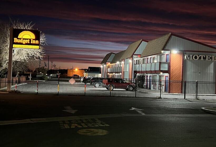 فندق على الطريق Budget Inn