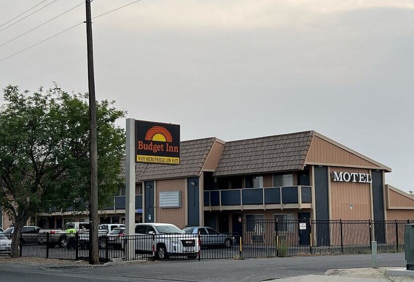 فندق على الطريق Budget Inn