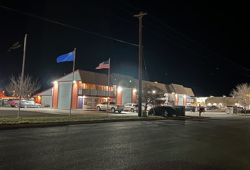 فندق على الطريق Budget Inn