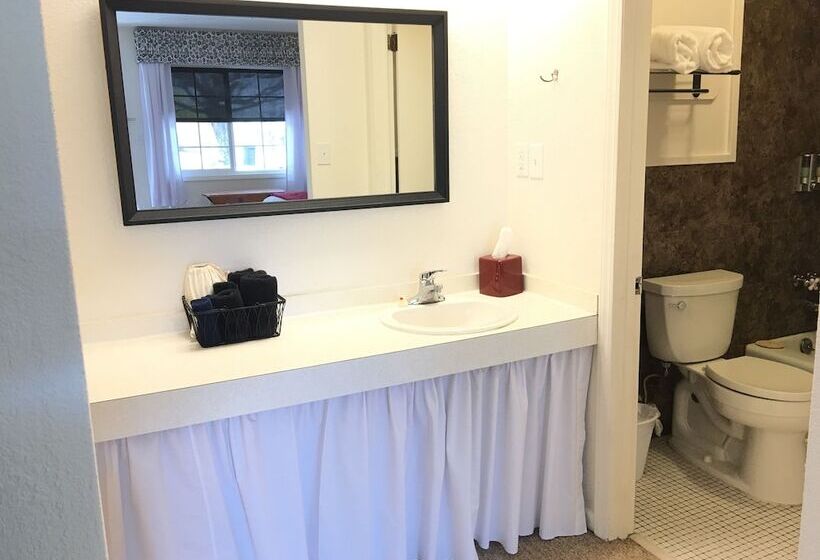 فندق على الطريق Cardinal Inn