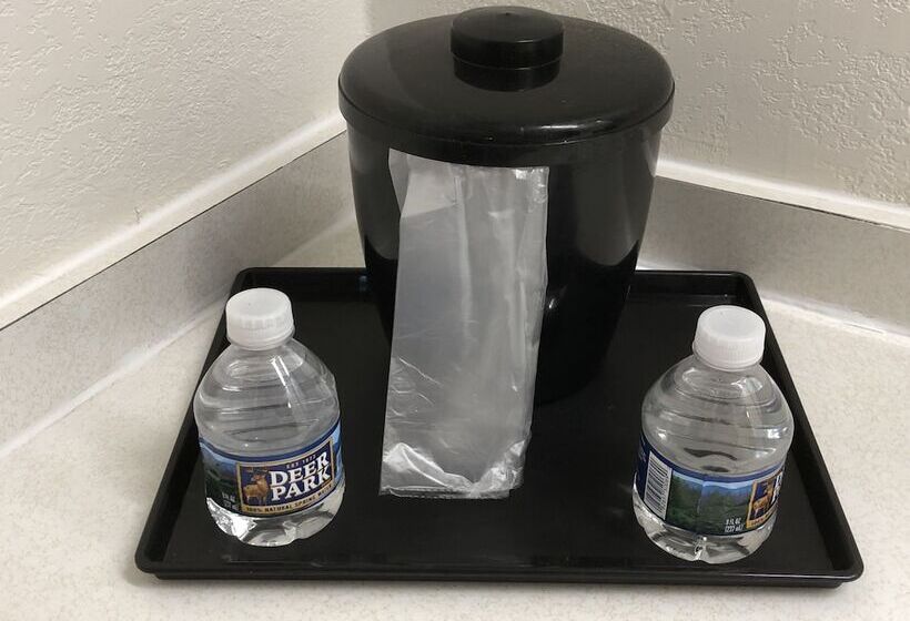 فندق على الطريق Cardinal Inn