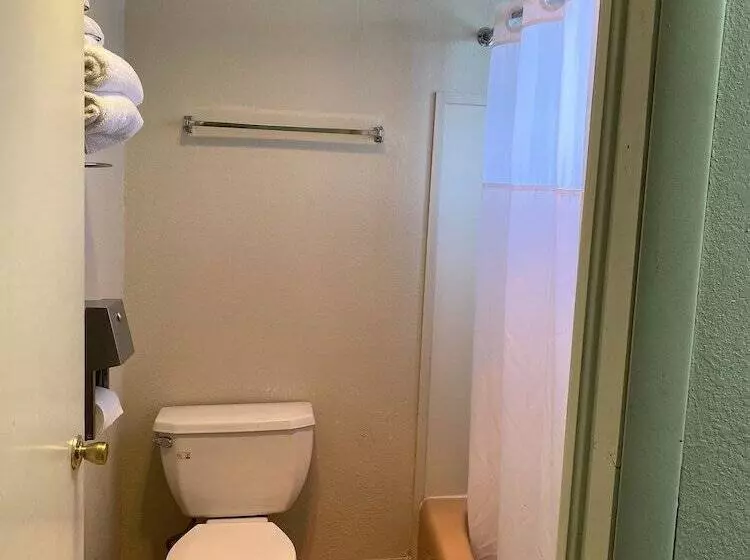 モーテル Econo Lodge
