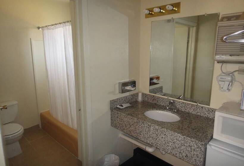 Мотель Econo Lodge