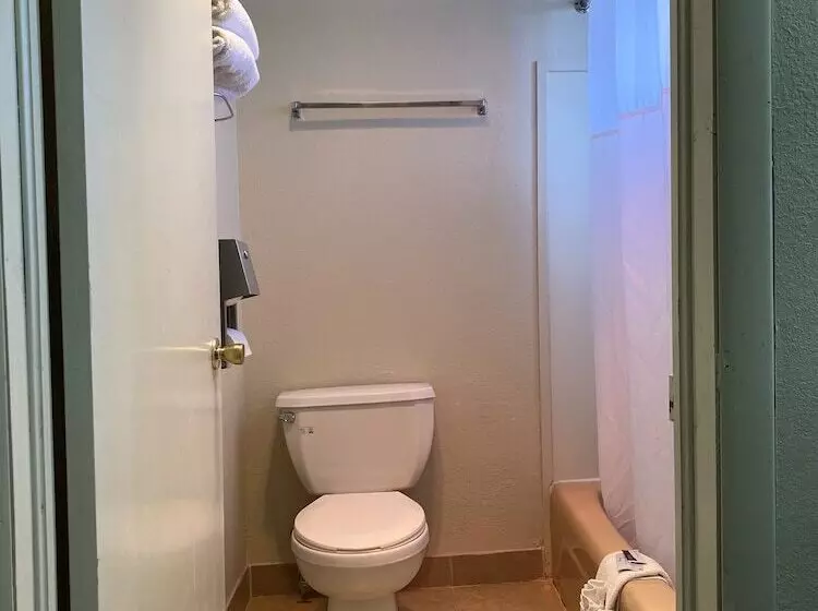 モーテル Econo Lodge