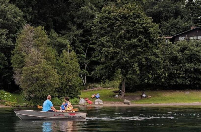 منتجع Cramers Point Lake Breeze