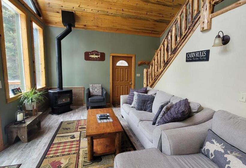 Riverfront Motel & Cabins