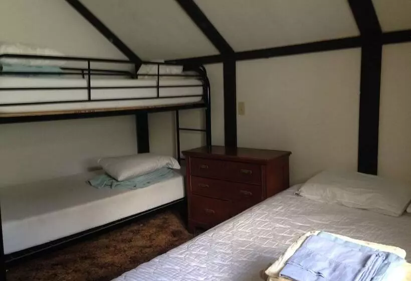 The Hostel California