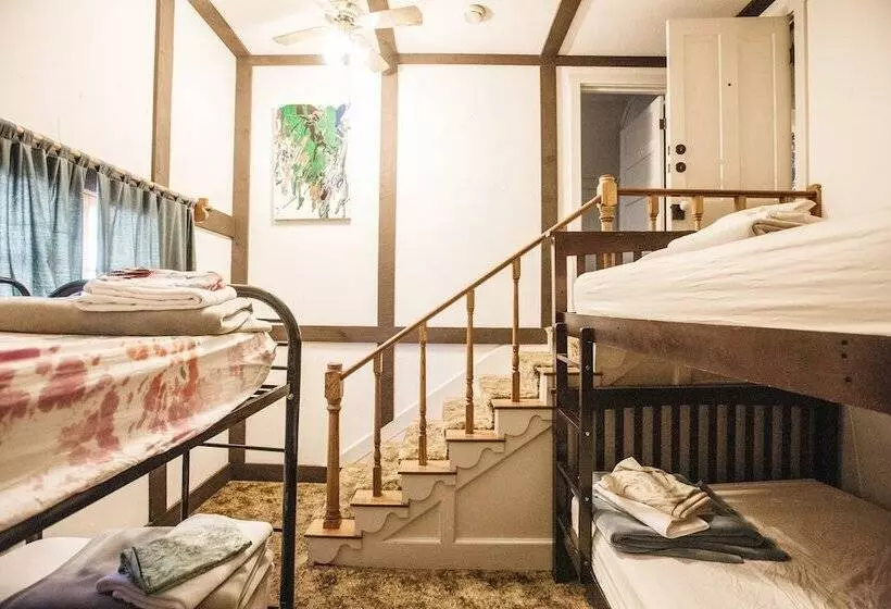 The Hostel California