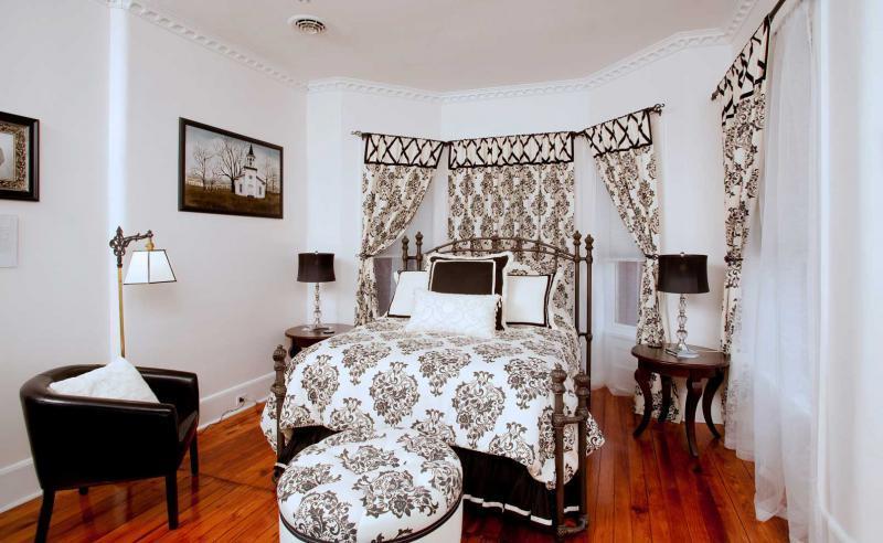 Abigail House Bed And Breakfast