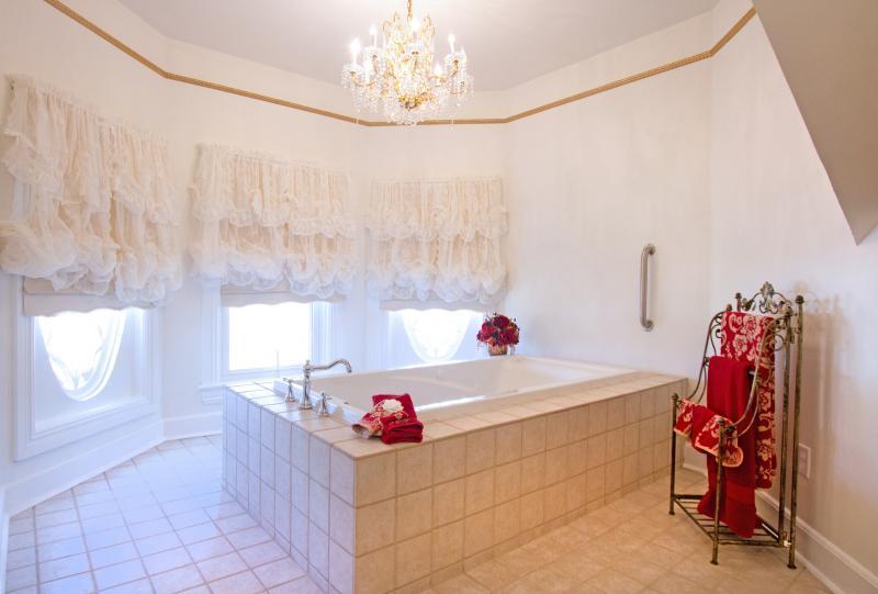 Abigail House Bed And Breakfast