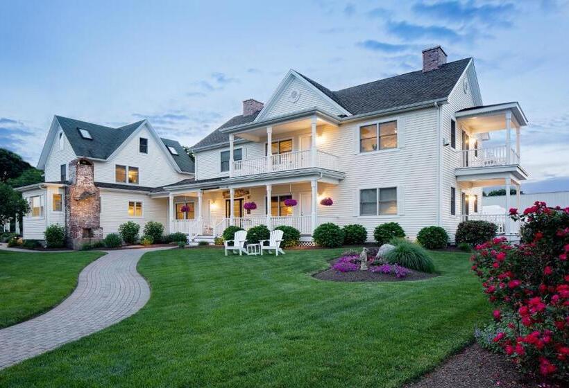 צימר Inn At Harbor Hill Marina