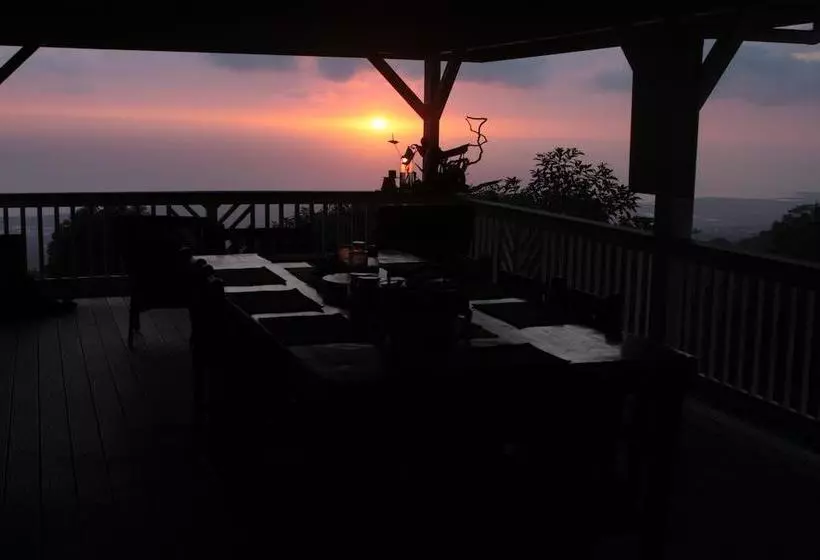 Aamiaismajoitus (B&B) Lilikoi Inn