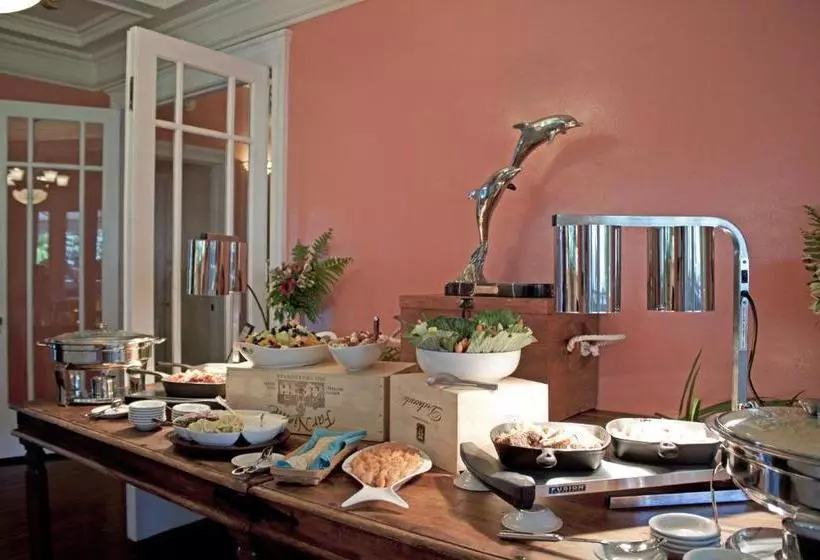 تختخواب و صبحانه Palm Beach Hibiscus Downtown