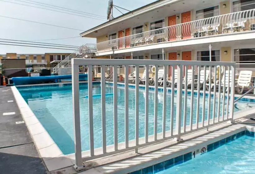Blue Water Motel