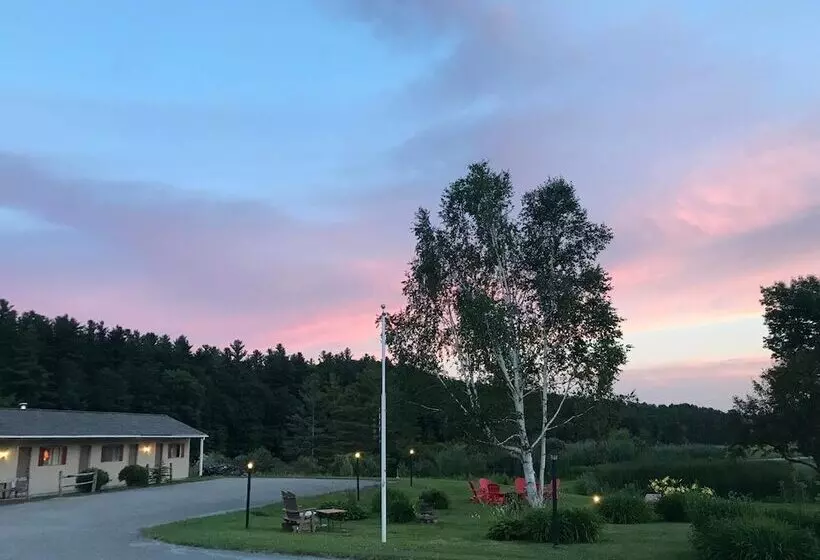 Brittany Motel