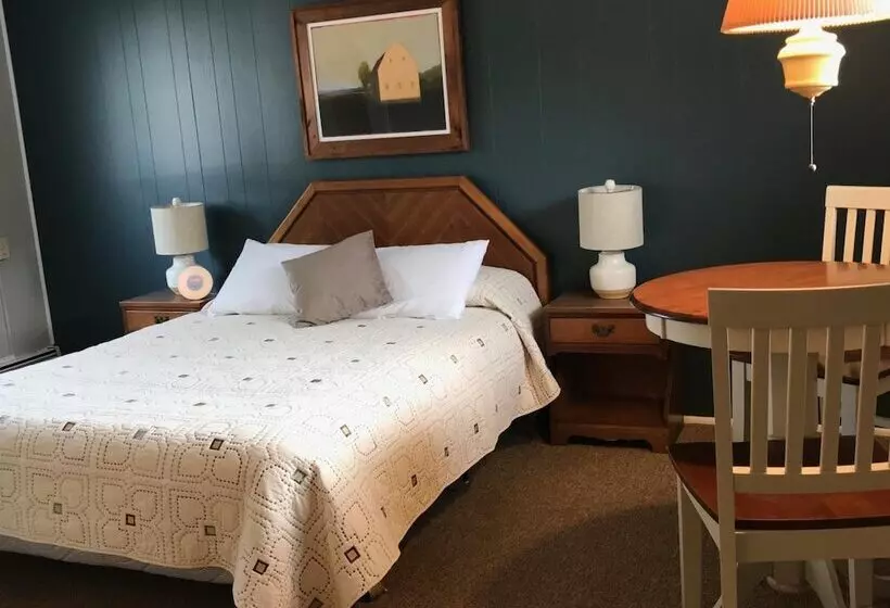 Brittany Motel