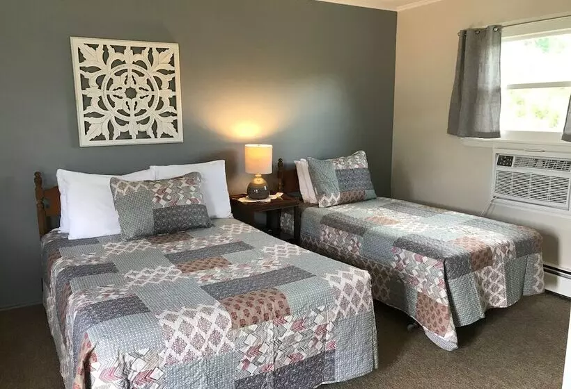 Brittany Motel