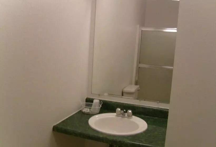Cascade City Center Motel