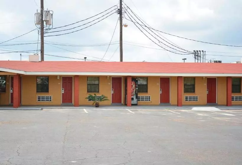 El Camino Motel
