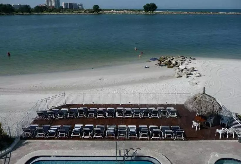 Gulfview Hotel   On The Beach