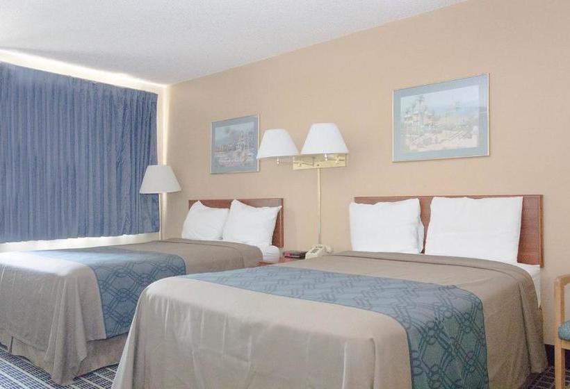 酒店 Hometown Inn And Suites