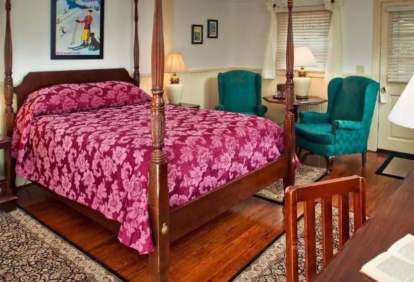 Hotelli Stonehurst Manor Including Breakfast And Dinner