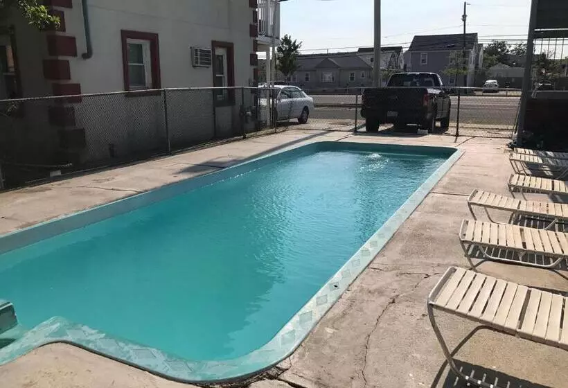 La Fontana Motel