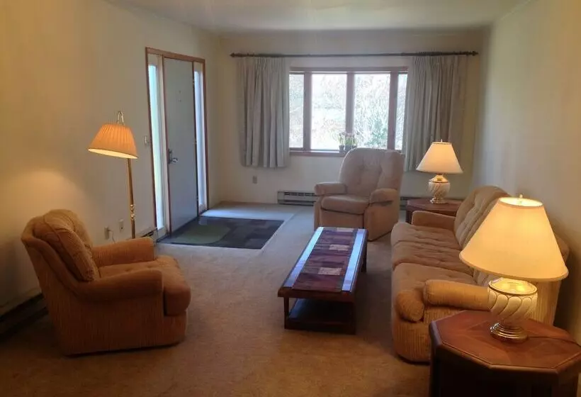Lukans Farm Resort