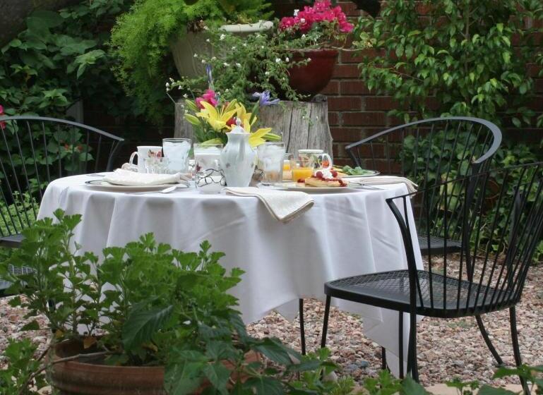 Mon Ami Bed And Breakfast