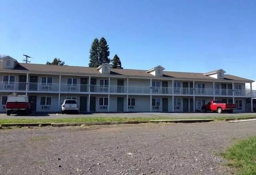 モーテル All Suites Inn Budget Host