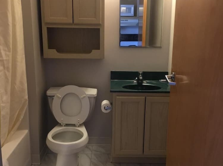 Мотель All Suites Inn Budget Host