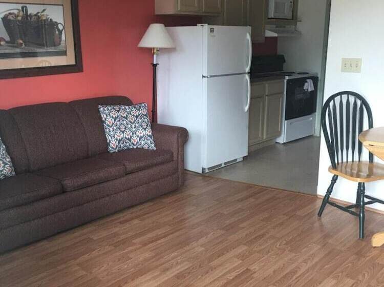 Мотель All Suites Inn Budget Host