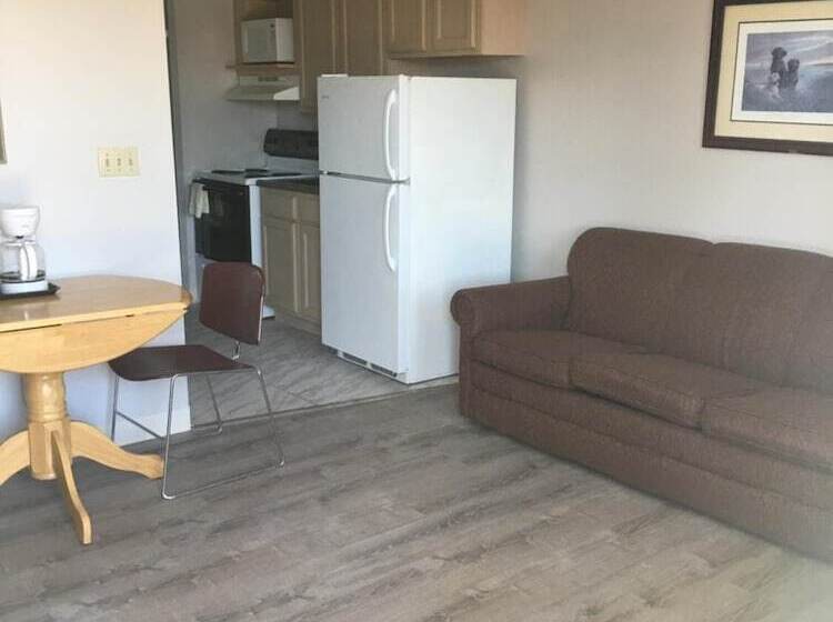 Мотель All Suites Inn Budget Host