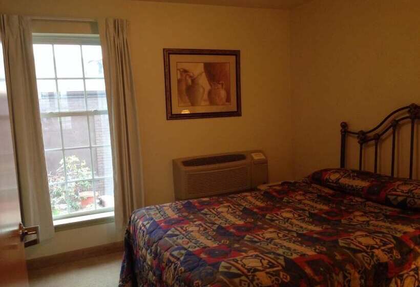 Мотель All Suites Inn Budget Host