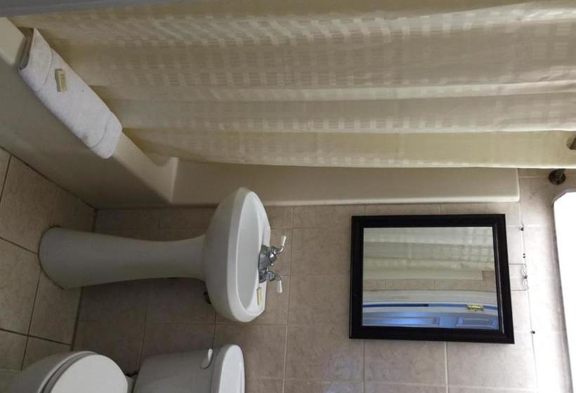 모텔 Nashoba Valley Inn & Suites