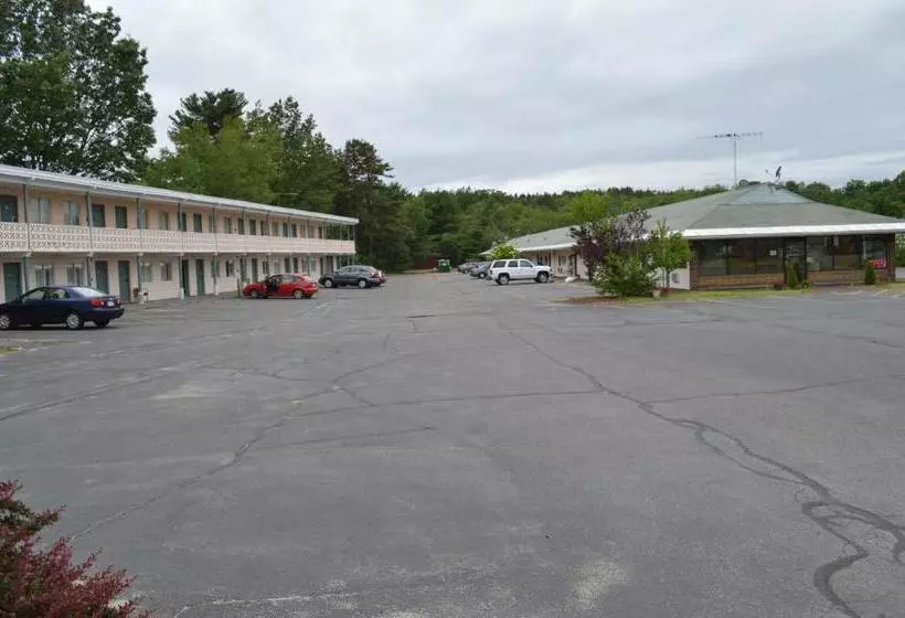 モーテル Nashoba Valley Inn & Suites