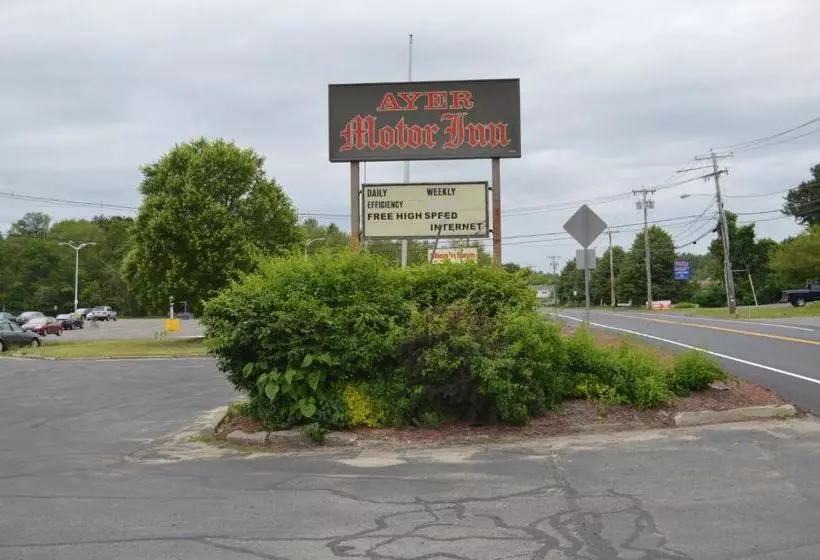 モーテル Nashoba Valley Inn & Suites