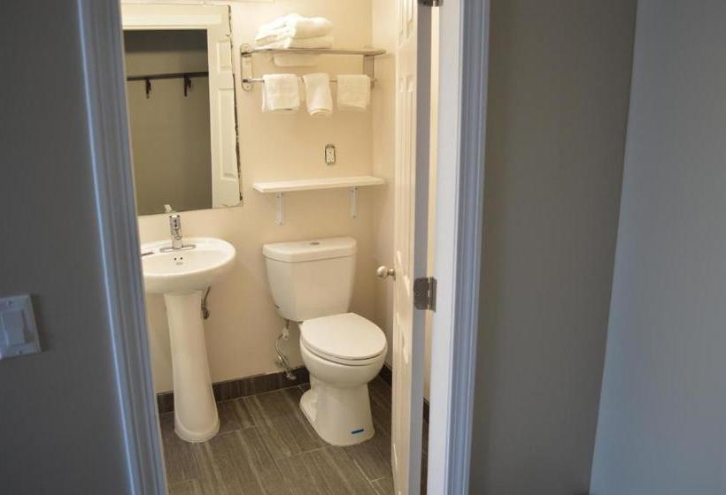 모텔 Nashoba Valley Inn & Suites