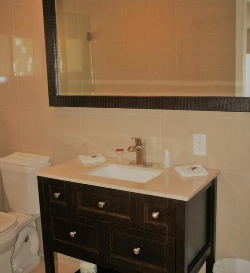 فندق على الطريق Capri Apartments