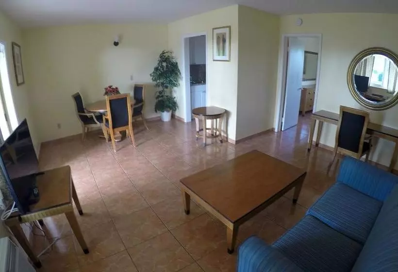 Motelli Capri Apartments