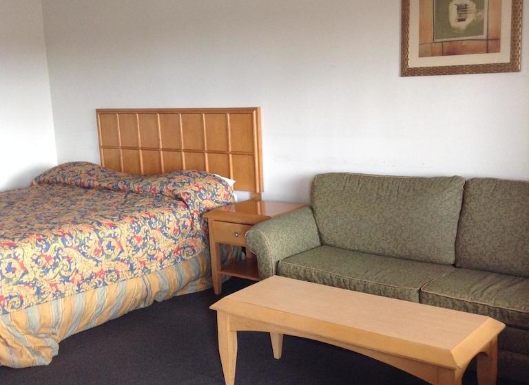 فندق على الطريق Capri Inn