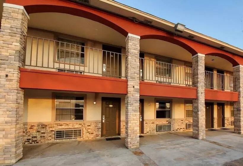 モーテル Econo Lodge Inn & Suites